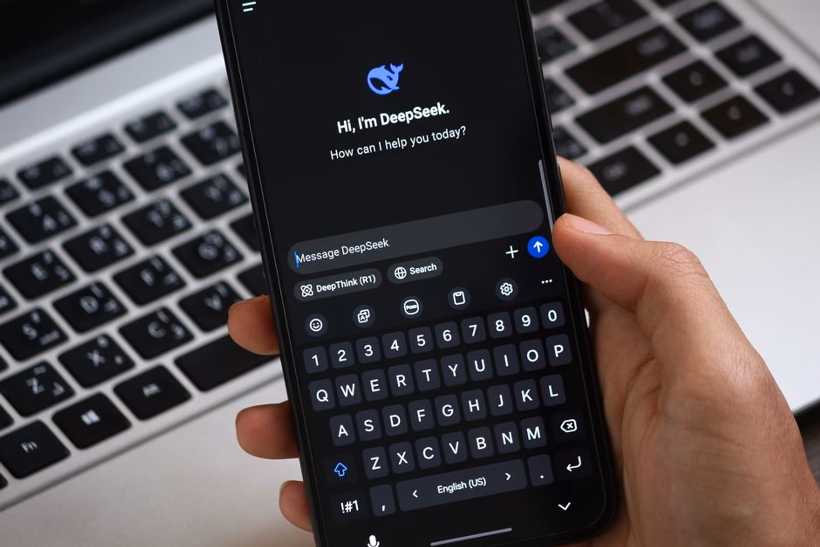 Phone screen showing an AI search answer recommending a mobile app by name